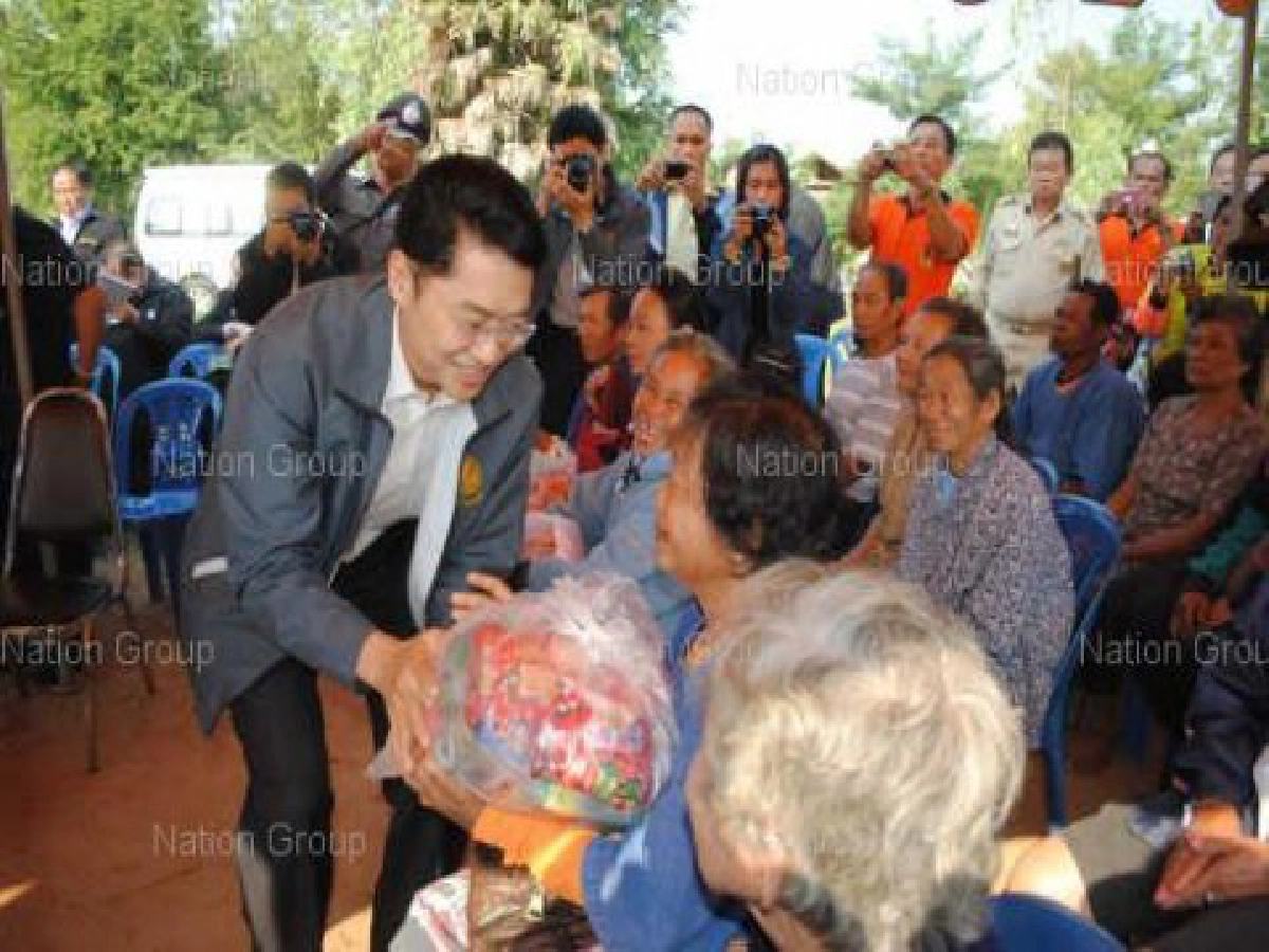 องอาจเผยงบกลางไม่พอยกเลิกไทยเข้มแข็ง องอาจเผยงบกลางไม่พอยกเลิกไทยเข้มแข็ง