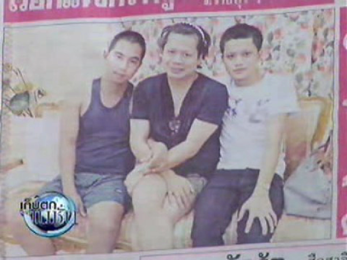คลิปฮือฮา!"กะเทยเศรษฐี"แต่งสุดหรู2เจ้าบ่าว 