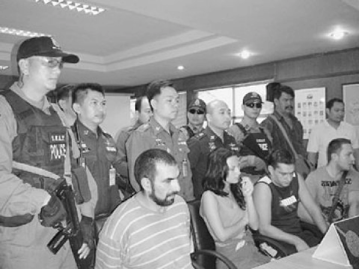 เชื่อมั่นตำรวจกับ"พล.ต.ท.ไถง ปราศจากศัตรู" เชื่อมั่นตำรวจกับ"พล.ต.ท.ไถง ปราศจากศัตรู"
