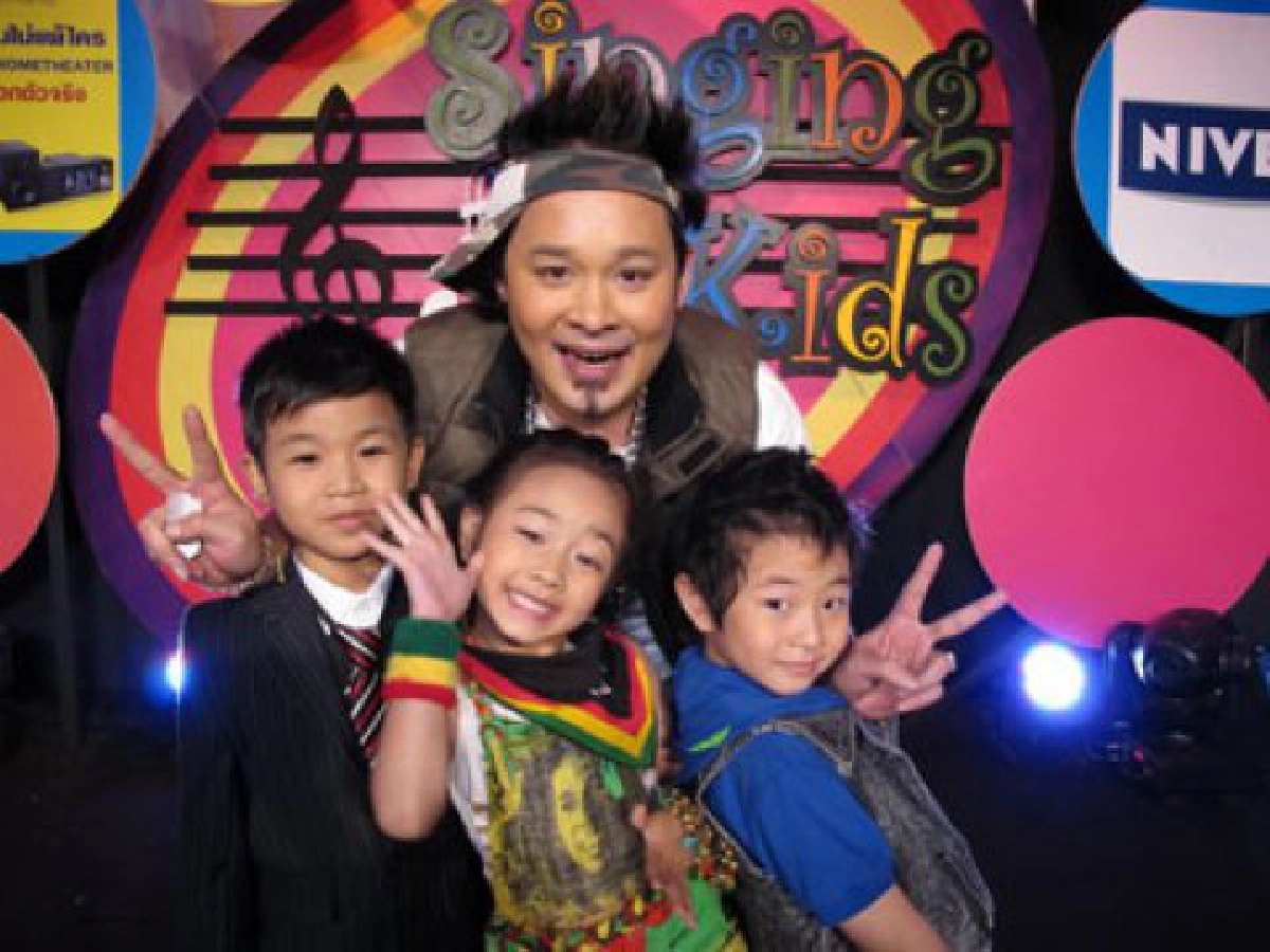 ไฮไลท์ทีวี (พฤหัสบดีที่ 11 พฤศจิกายน 2553)
ไฮไลท์ทีวี (พฤหัสบดีที่ 11 พฤศจิกายน 2553)