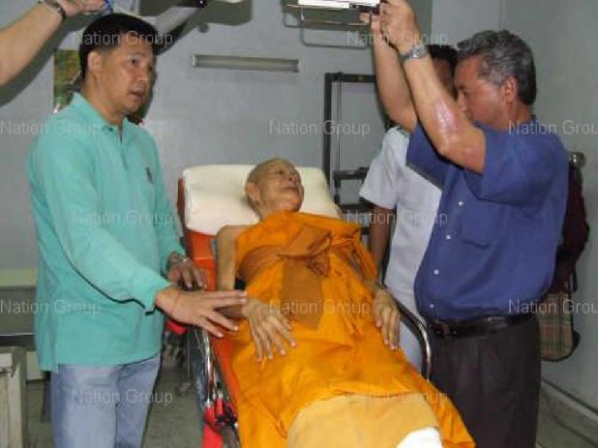  หลวงพ่อคูณอาการดีขึ้นฉันภัตตาหารได้ 