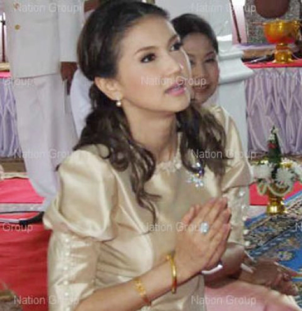 "แอน-สิเรียม"ทอดกฐินจ.ศรีสะเกษ