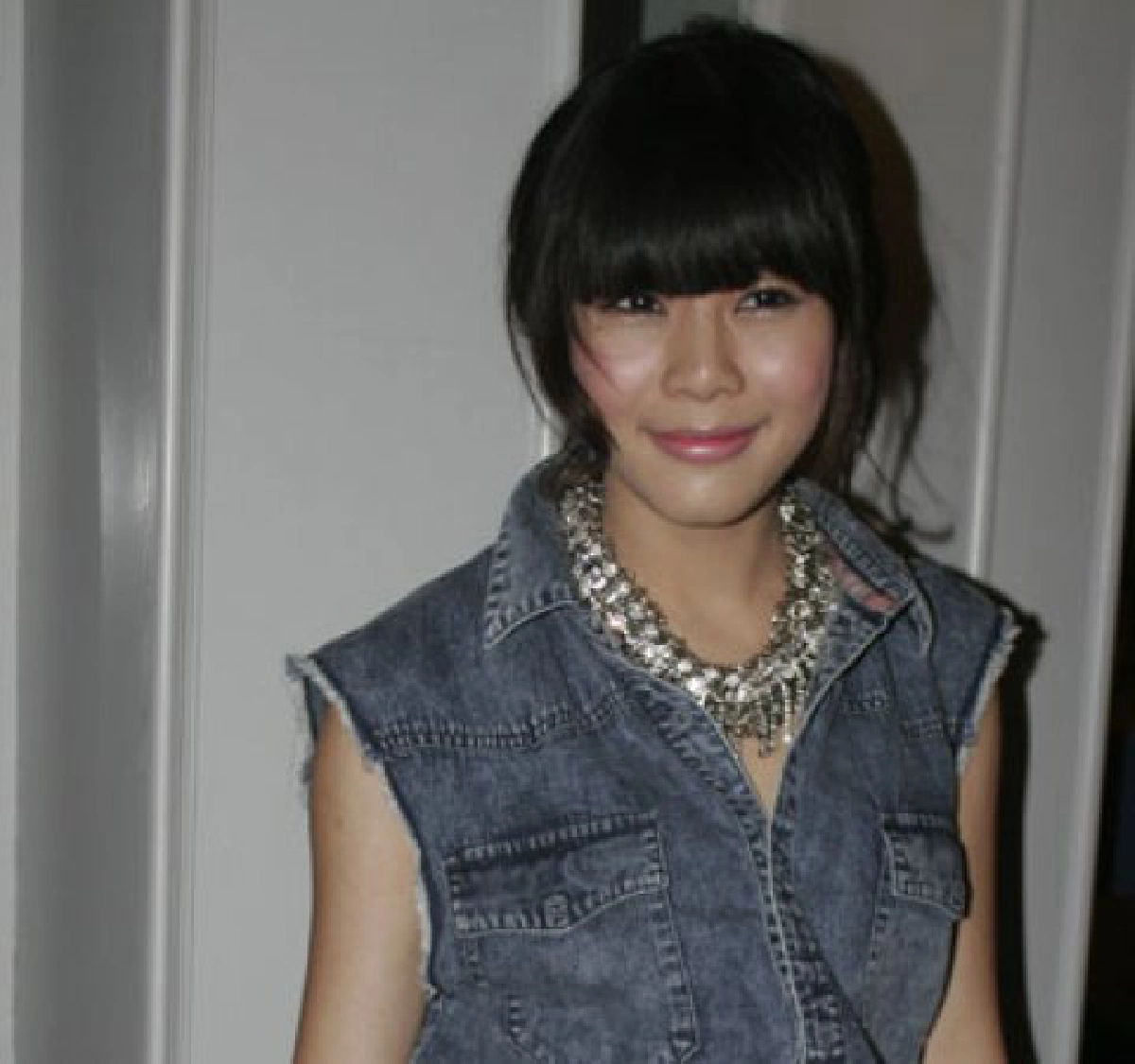 เม้าท์นอกจอ (พุธที่ 17 พฤศจิกายน 2553) เม้าท์นอกจอ (พุธที่ 17 พฤศจิกายน 2553)