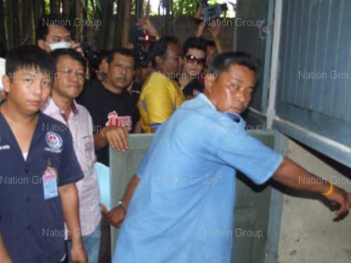 คุม2สัปเหร่อฝากขังตร.ค้านประกันตัว คุม2สัปเหร่อฝากขังตร.ค้านประกันตัว