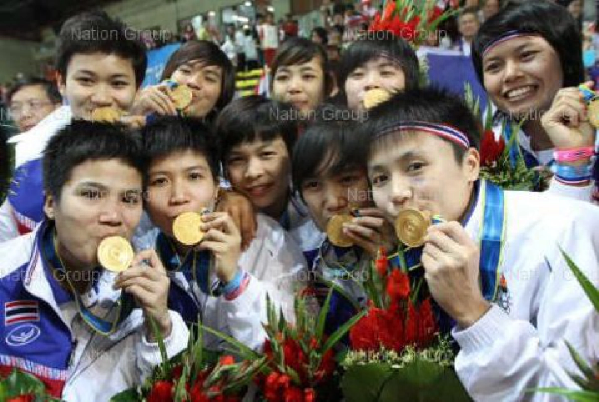 ตะกร้อสาวไทยคว่ำเจ้าภาพคว้าทองที่2 ตะกร้อสาวไทยคว่ำเจ้าภาพคว้าทองที่2