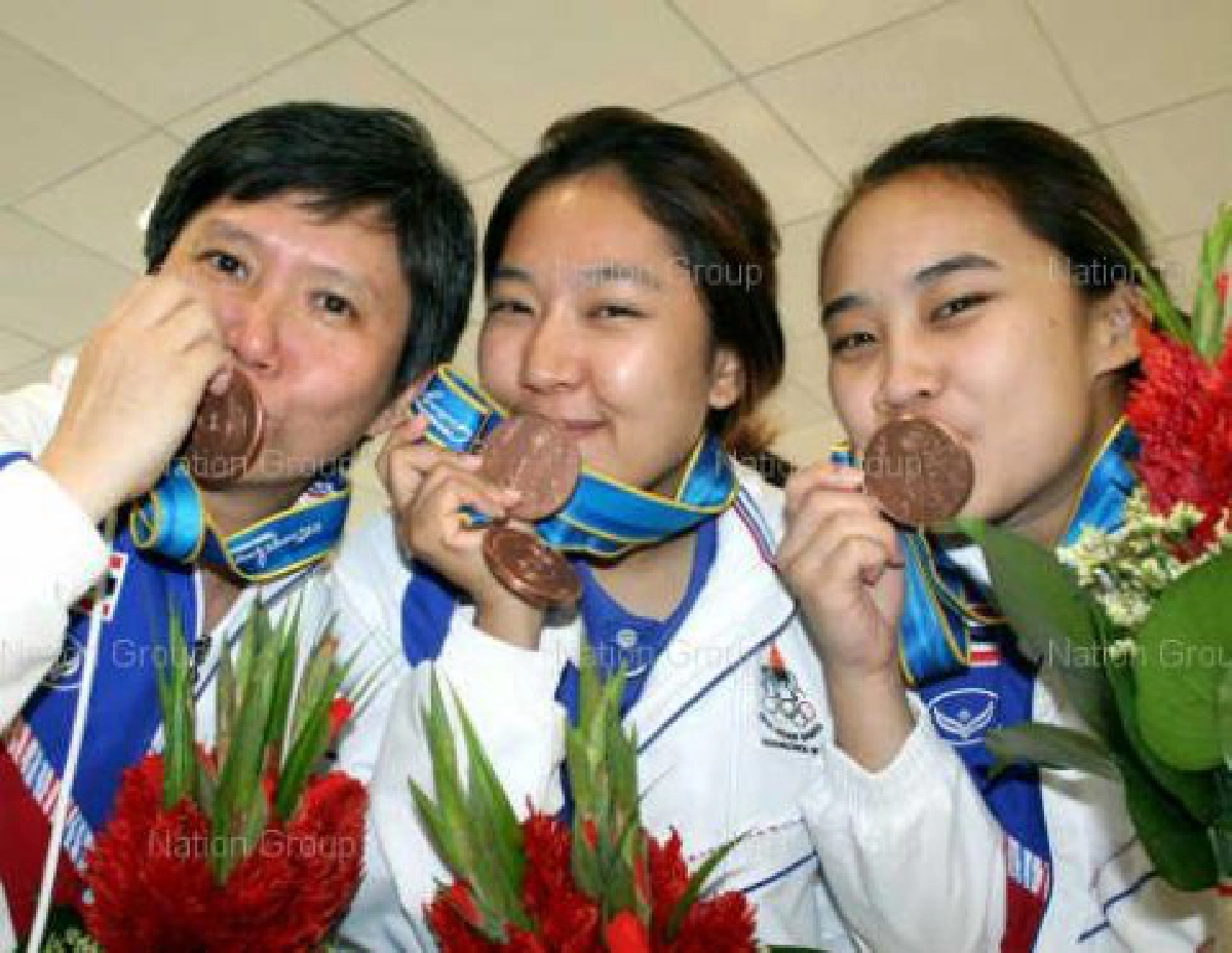 โปรแกรมชิงเหรียญทอง 22 พ.ย. 53 โปรแกรมชิงเหรียญทอง 22 พ.ย. 53