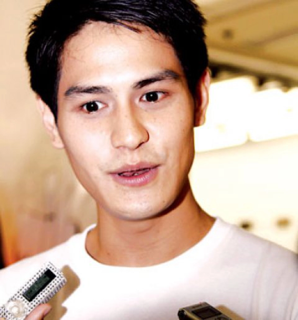 น้ำปัดเรื่องรูปหลุดอ้อนขอเป็นตัวเลือกของ"แนน" น้ำปัดเรื่องรูปหลุดอ้อนขอเป็นตัวเลือกของ"แนน"