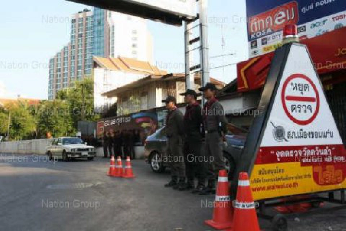 ส่งตร.5พันคุมเข้ม'มาร์ค'ไปขอนแก่น ส่งตร.5พันคุมเข้ม'มาร์ค'ไปขอนแก่น