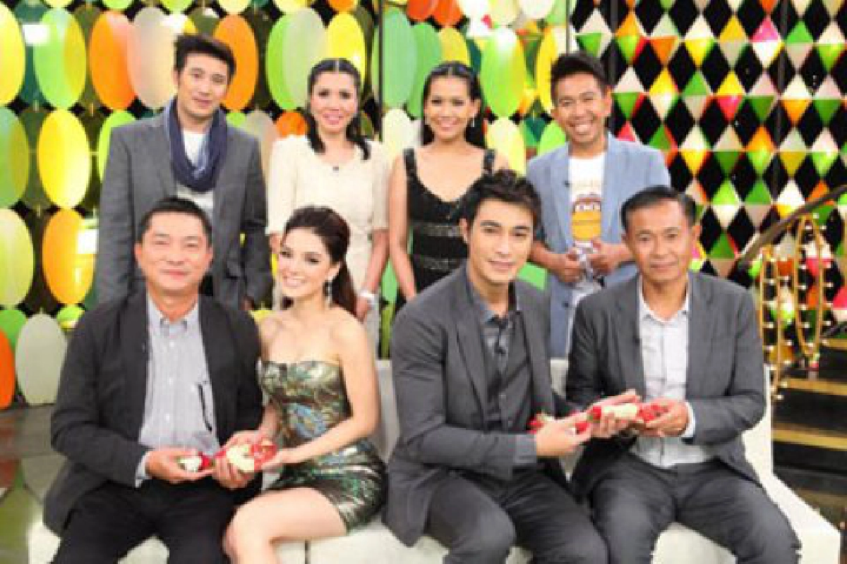 ไฮไลท์ทีวี (พุธที่ 1 ธันวาคม 2553)
ไฮไลท์ทีวี (พุธที่ 1 ธันวาคม 2553)