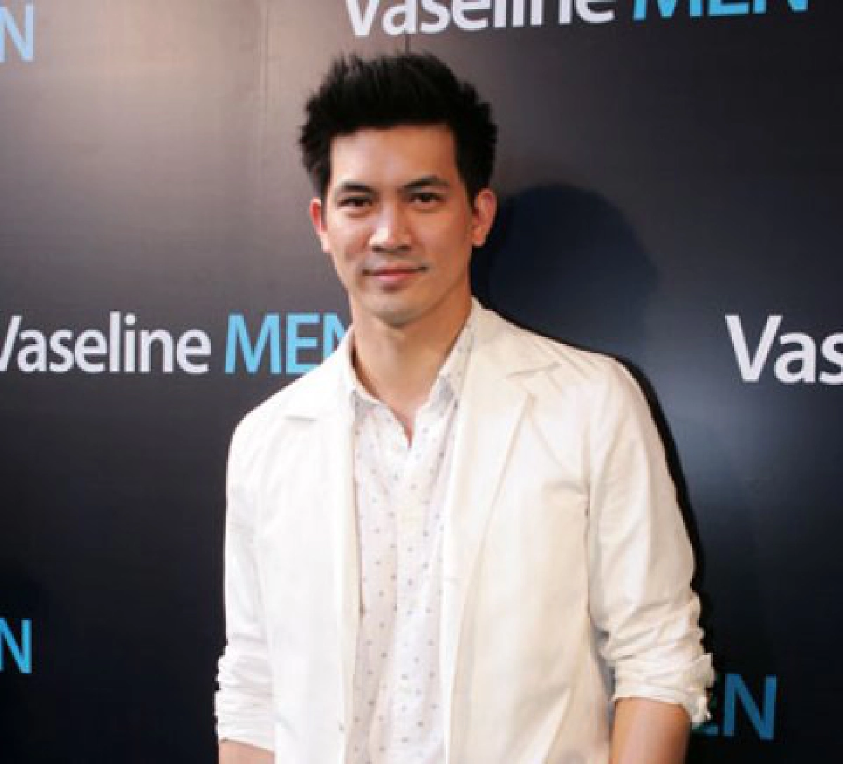 เม้าท์นอกจอ (พุธที่ 1 ธันวาคม 2553)
เม้าท์นอกจอ (พุธที่ 1 ธันวาคม 2553)