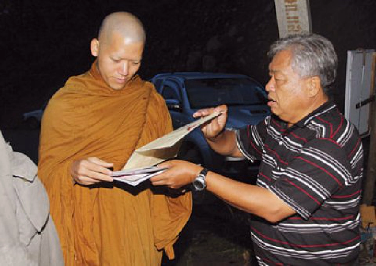 "หลวงพี่โต้ง"  
พระผู้สร้างป่าตามพระราชดำริในหลวง