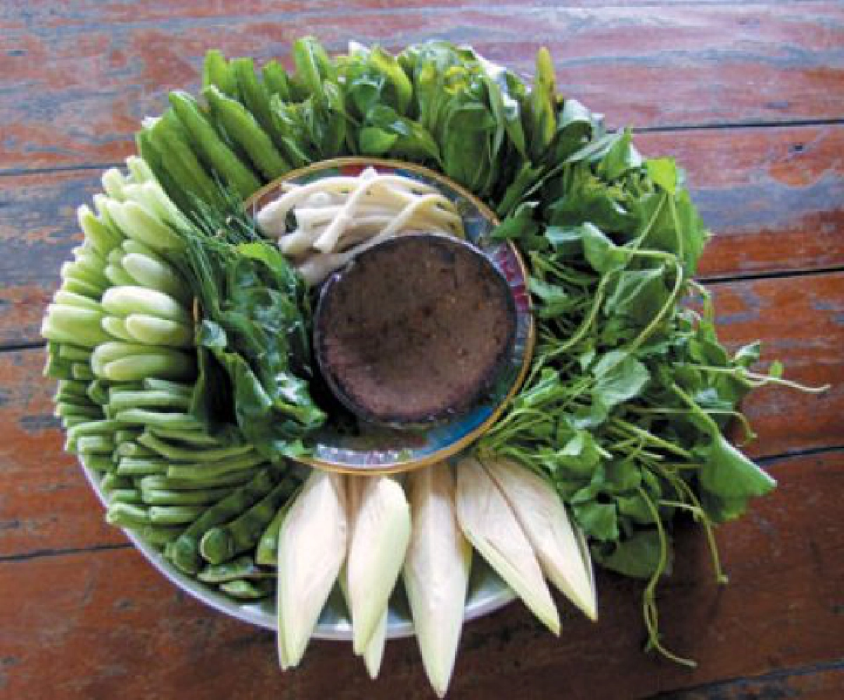 "น้ำพริกหมกกะลา"สูตรพื้นบ้าน
ควรค่าอนุรักษ์-ของดีเมืองพังงา
"น้ำพริกหมกกะลา"สูตรพื้นบ้าน
ควรค่าอนุรักษ์-ของดีเมืองพังงา