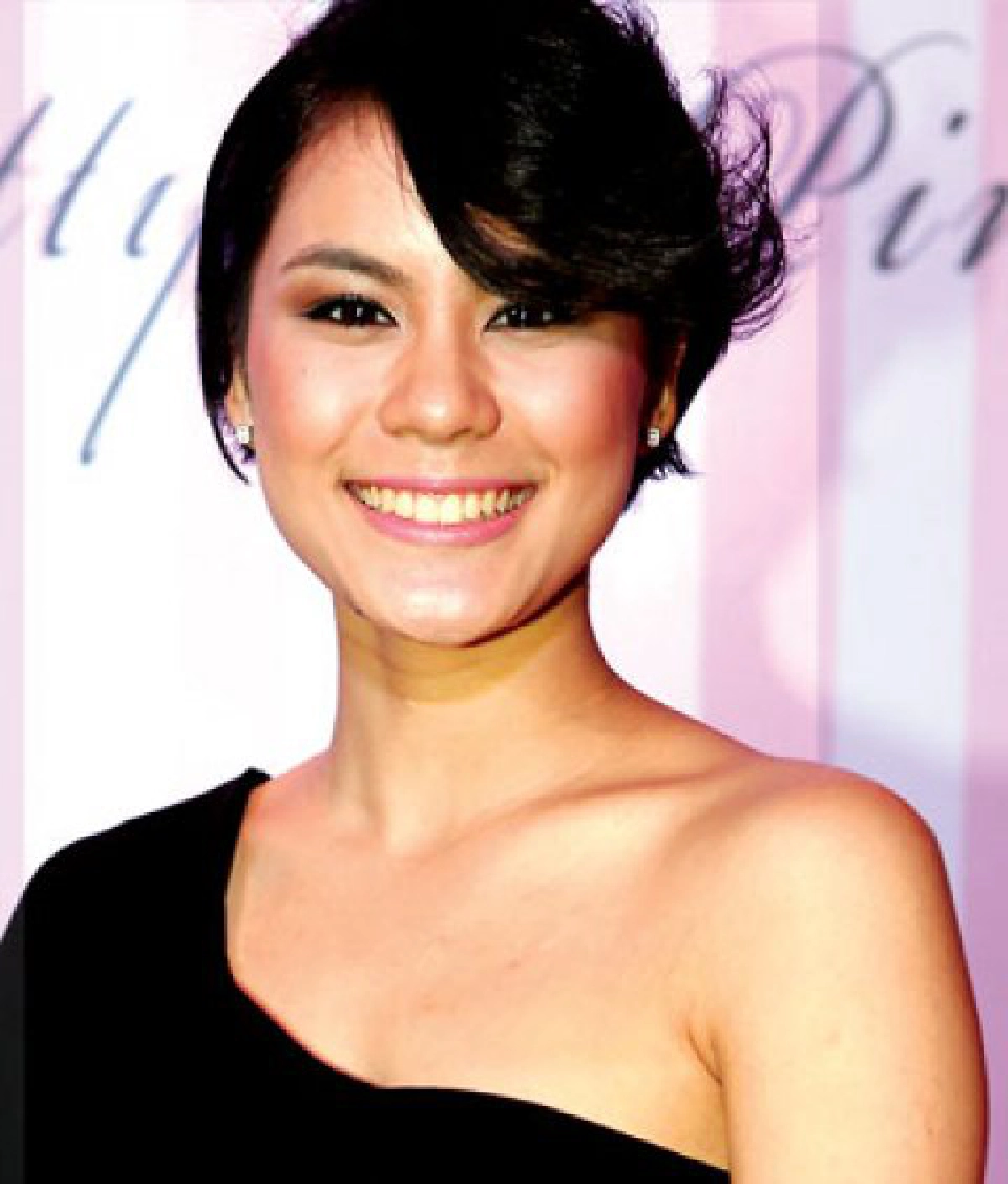 โซไซตี้ประจำวันที่4ธ.ค. โซไซตี้ประจำวันที่4ธ.ค.