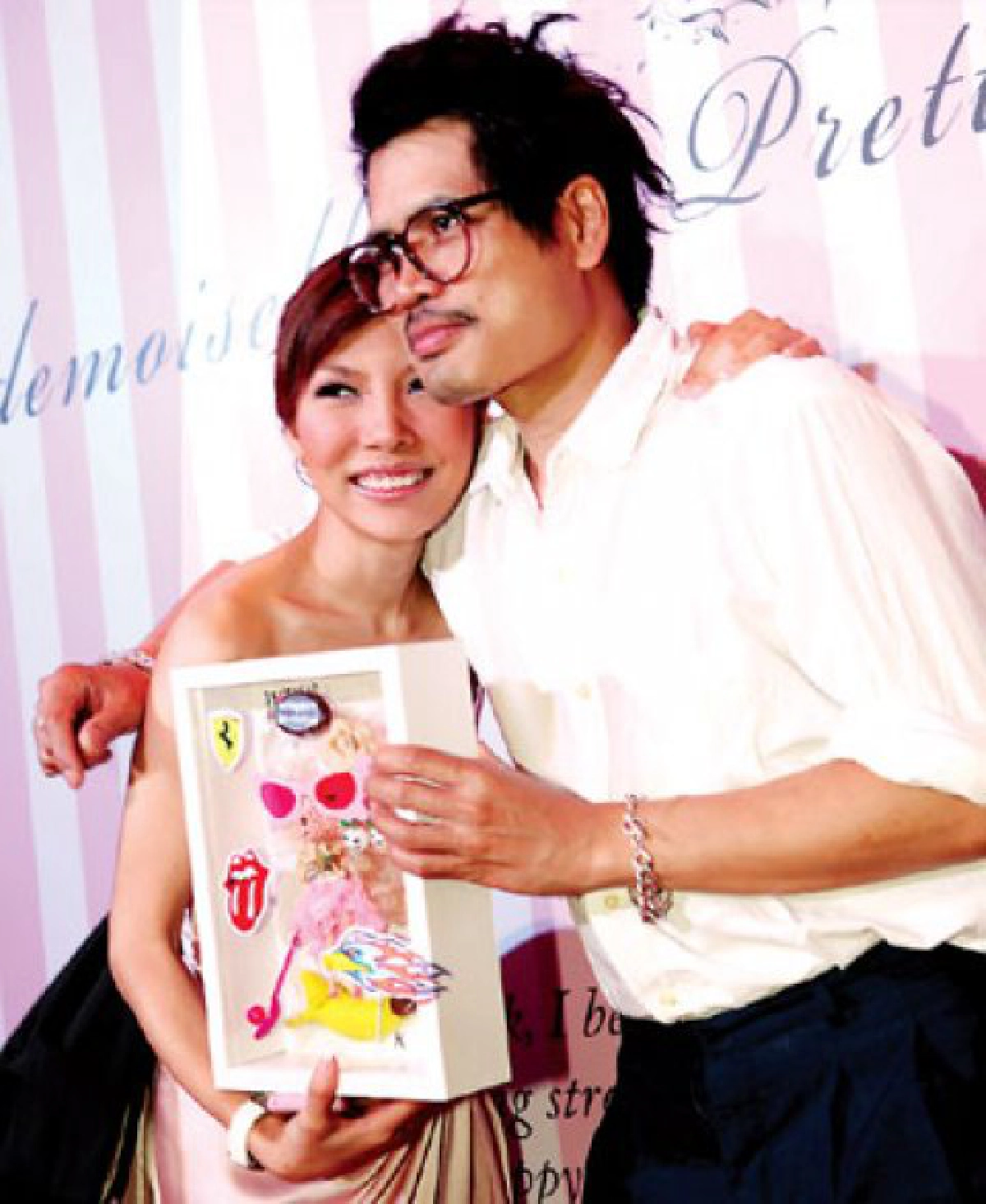 ชมพู-ดำเบิร์ธเดย์ตัวตนคนชื่อ"ปอ"ศีกัญญา ชมพู-ดำเบิร์ธเดย์ตัวตนคนชื่อ"ปอ"ศีกัญญา