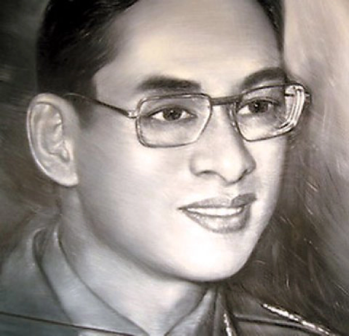 หัวใจไทย-ชื่นชมพระบารมีผ่านเส้นสายลายศิลป์ หัวใจไทย-ชื่นชมพระบารมีผ่านเส้นสายลายศิลป์