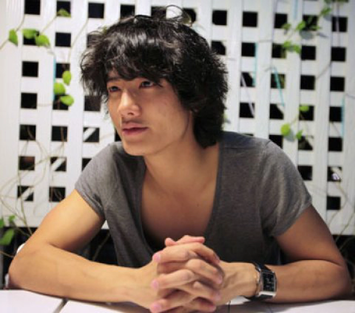 เม้าท์นอกจอ (เสาร์ที่ 11 ธันวาคม 2553)
เม้าท์นอกจอ (เสาร์ที่ 11 ธันวาคม 2553)
