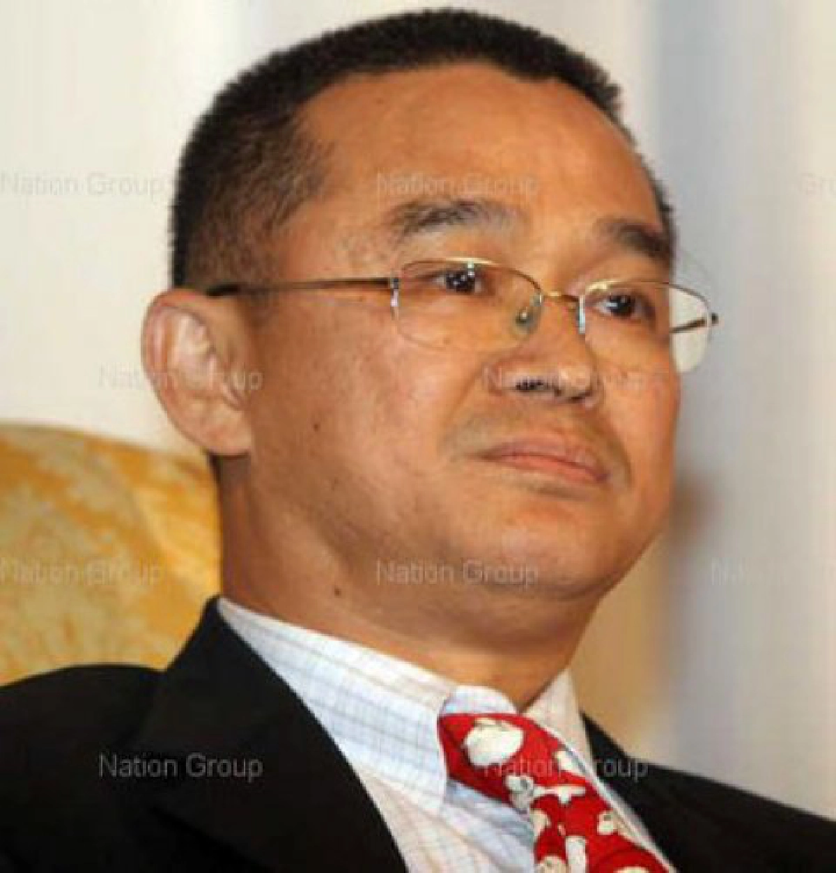 แฉรัฐถลุงงบ78ล.ซื้อรถประจำตำแหน่ง 