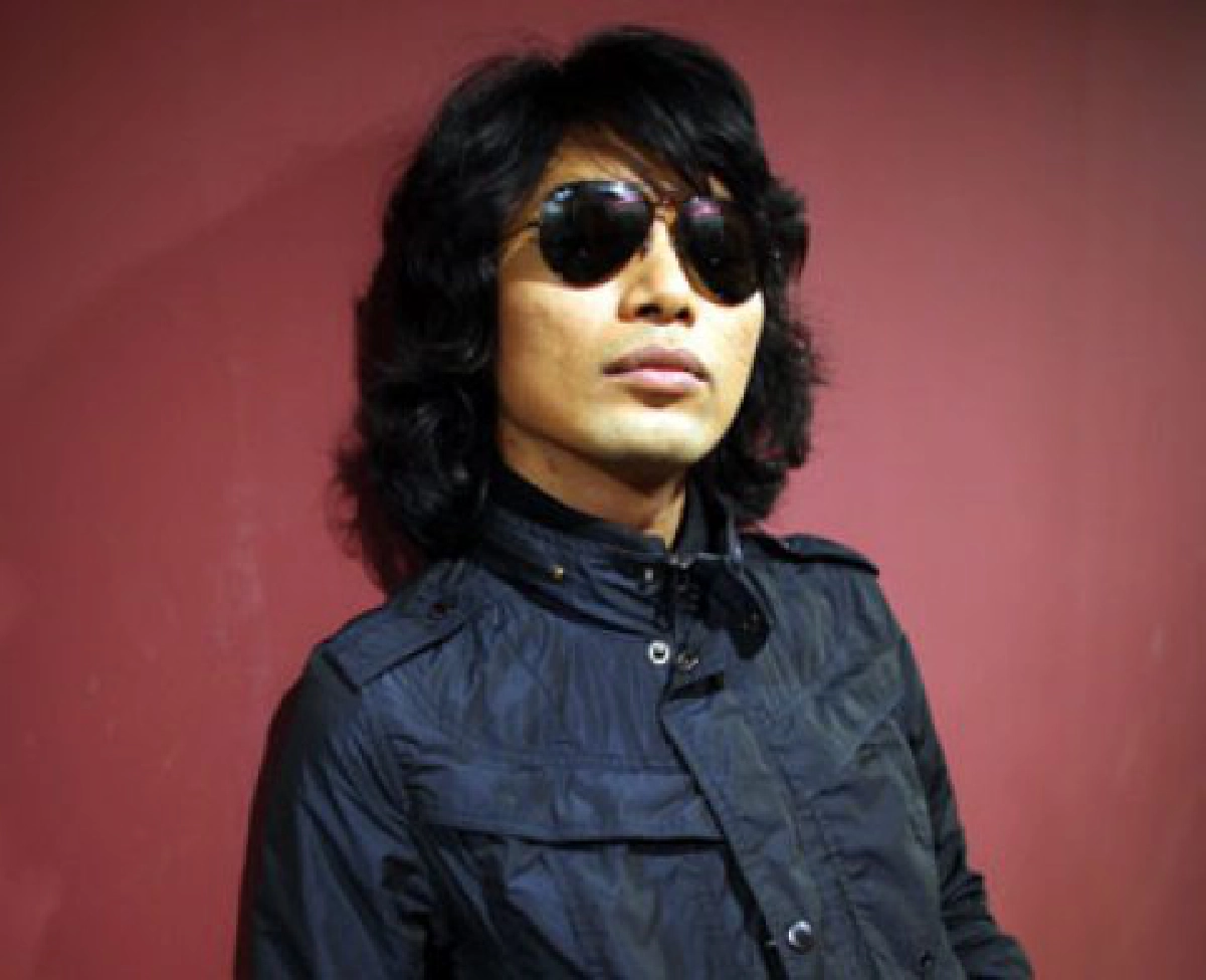 "เสก" ขึ้นแท่นบริหาร "เยส เรคคอร์ด" 
ส่งอัลบั้ม "ใหม่" เปิดซิง 

