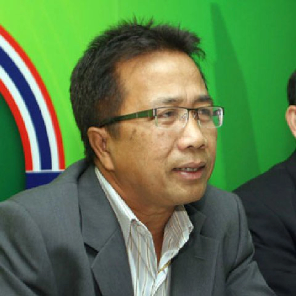 แสงช่วย 