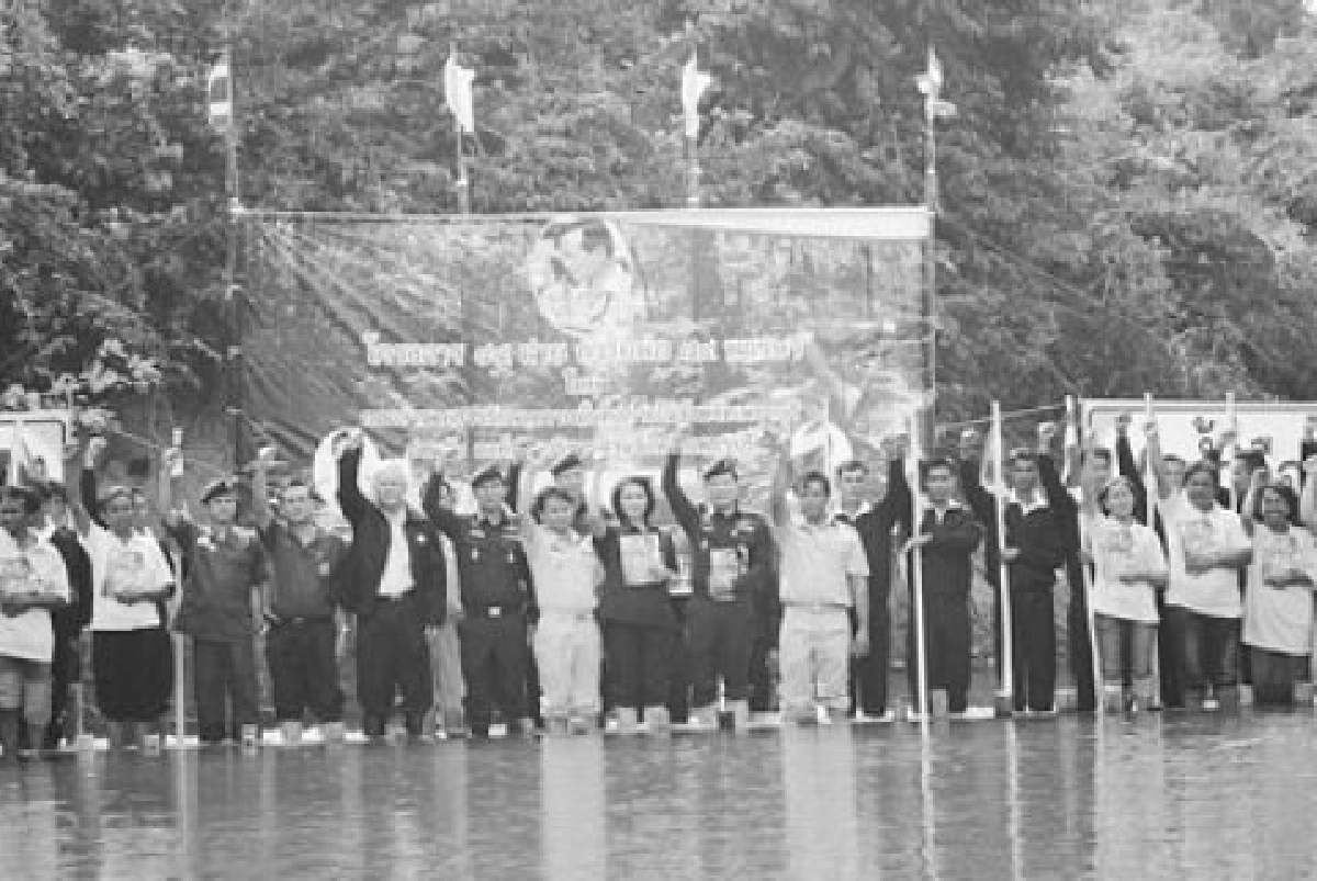 กอ.รมน.เพชรบุรีผนึกปชช.
สร้าง 84 ฝาย ถวายพ่อหลวง
กอ.รมน.เพชรบุรีผนึกปชช.
สร้าง 84 ฝาย ถวายพ่อหลวง