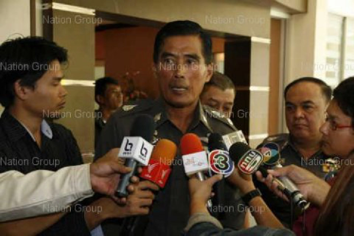 เรียก'สาวน้อยวัย16'รับข้อหา5ม.ค.54 เรียก'สาวน้อยวัย16'รับข้อหา5ม.ค.54