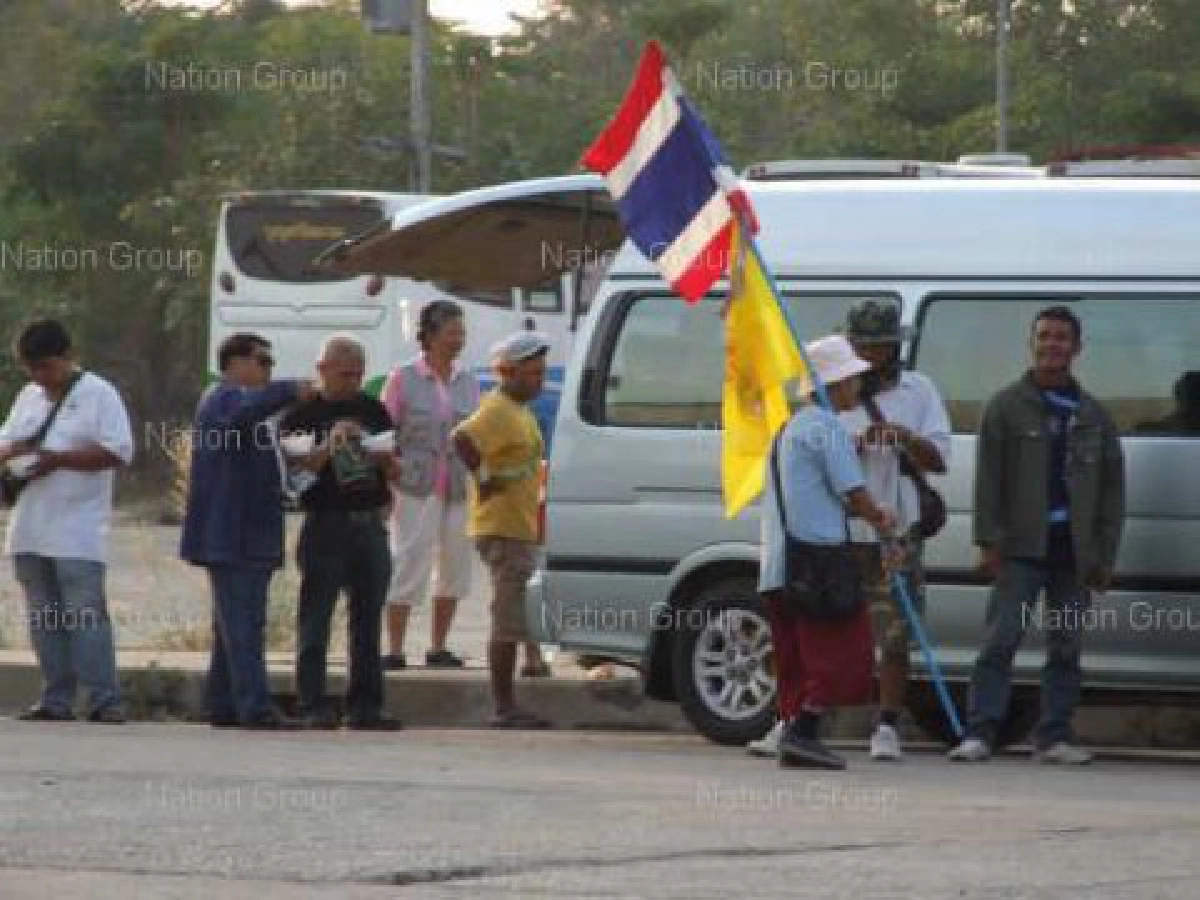 ภริยาพนิชกลับจากกัมพูชาเเล้วงดพูด ภริยาพนิชกลับจากกัมพูชาเเล้วงดพูด
