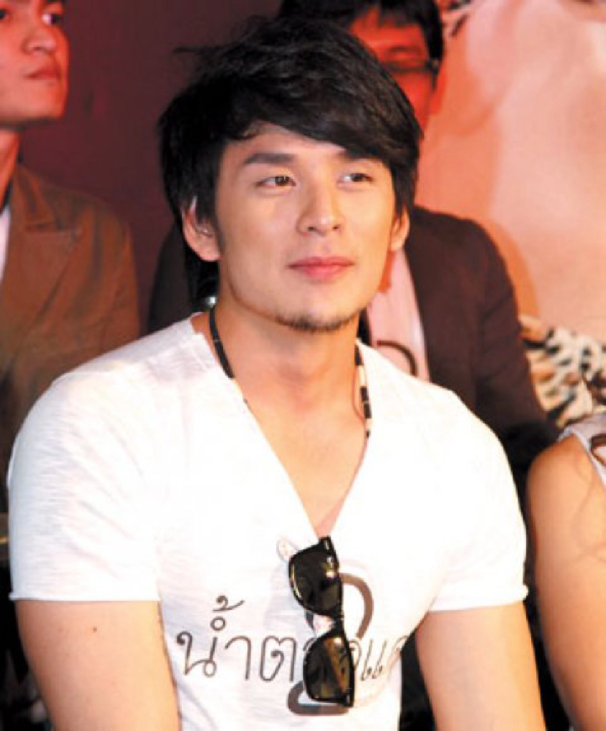 "แทค"ปัดถ่ายหวิวเรียกกระแส "แทค"ปัดถ่ายหวิวเรียกกระแส