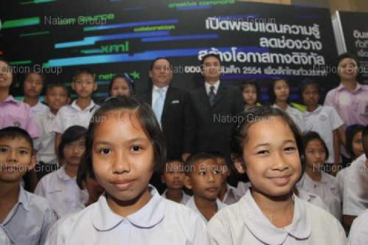 มาร์คหวังอีก9ปีคนไทยเข้าถึงเน็ตบรอดแบนด์95% 