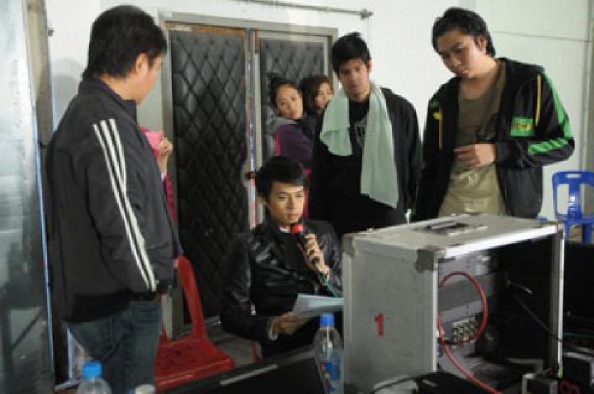 "แดน" ปั้นเอ็มวี น้ำตาคั่งในสมอง
เนรมิตกรุงเทพฯ ในโลกอนาคต
"แดน" ปั้นเอ็มวี น้ำตาคั่งในสมอง
เนรมิตกรุงเทพฯ ในโลกอนาคต