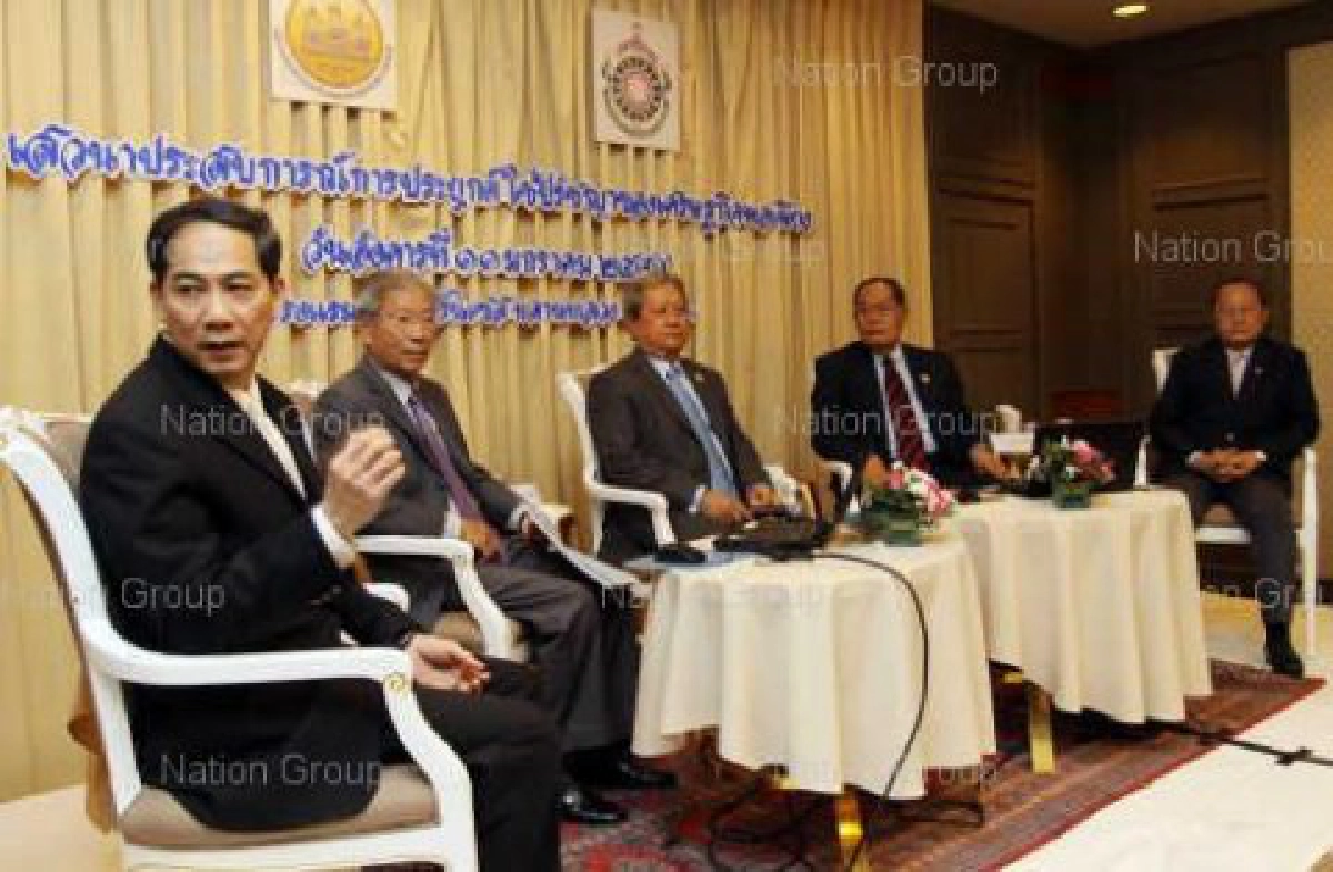 นักธุรกิจยันศก.พอเพียงไม่ขัดธุรกิจ นักธุรกิจยันศก.พอเพียงไม่ขัดธุรกิจ