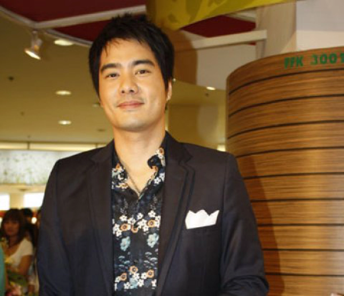 เม้าท์นอกจอ (ศุกร์ที่ 14 มกราคม 2554)
เม้าท์นอกจอ (ศุกร์ที่ 14 มกราคม 2554)