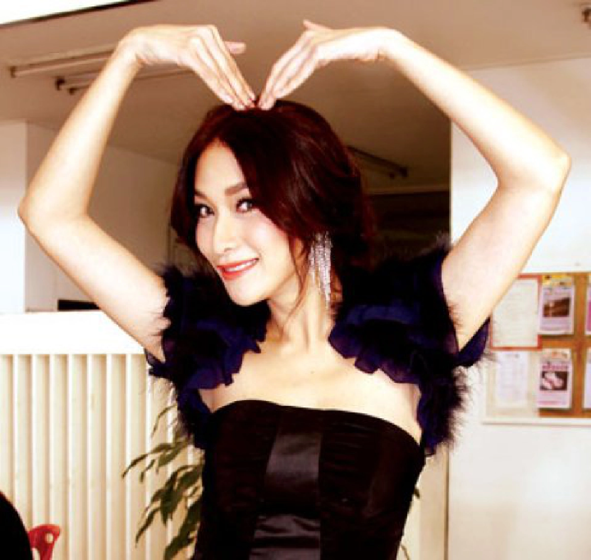 ท่านี้เพื่อ "พี่ตาร์" รักนะ จ๊วบ...จ๊วบบบบ!
