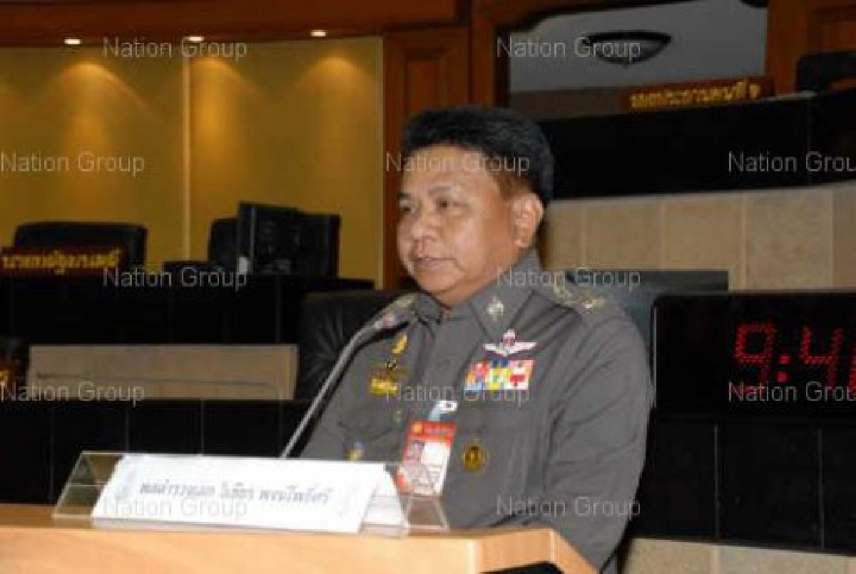 "เทือก"ติง"อชิรวิชย์"พูดร้องเรียนย้ายตร.ไม่เป็นธรรม "เทือก"ติง"อชิรวิชย์"พูดร้องเรียนย้ายตร.ไม่เป็นธรรม