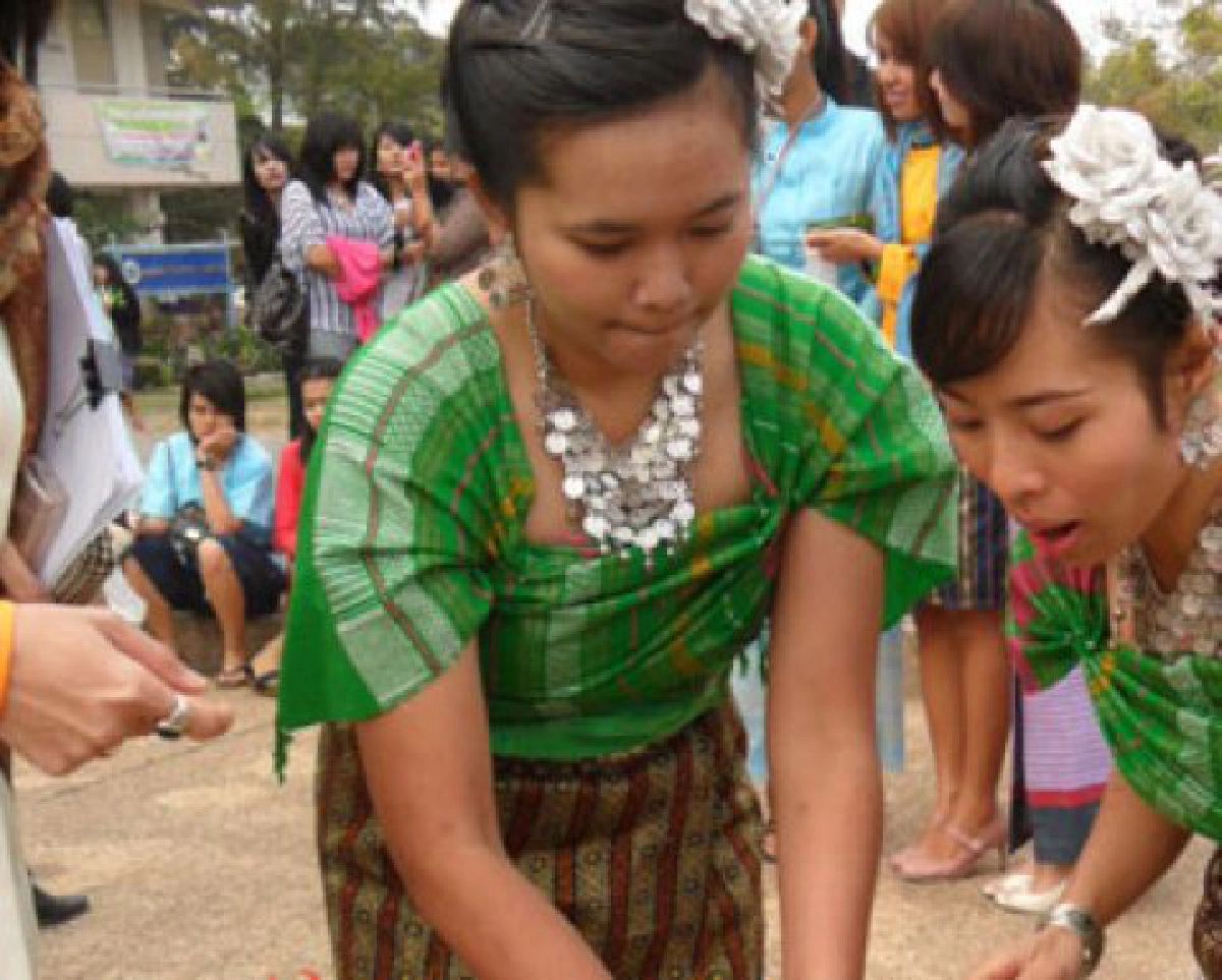 ฟื้นตำนานตลาดน้ำปลุกกระแสรักชาติ ฟื้นตำนานตลาดน้ำปลุกกระแสรักชาติ