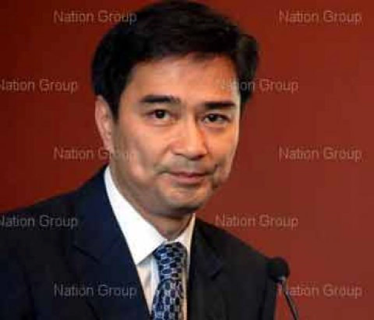 มาร์คแจงสื่อนอกไทยเขมรแก้ด้วยสันติ มาร์คแจงสื่อนอกไทยเขมรแก้ด้วยสันติ
