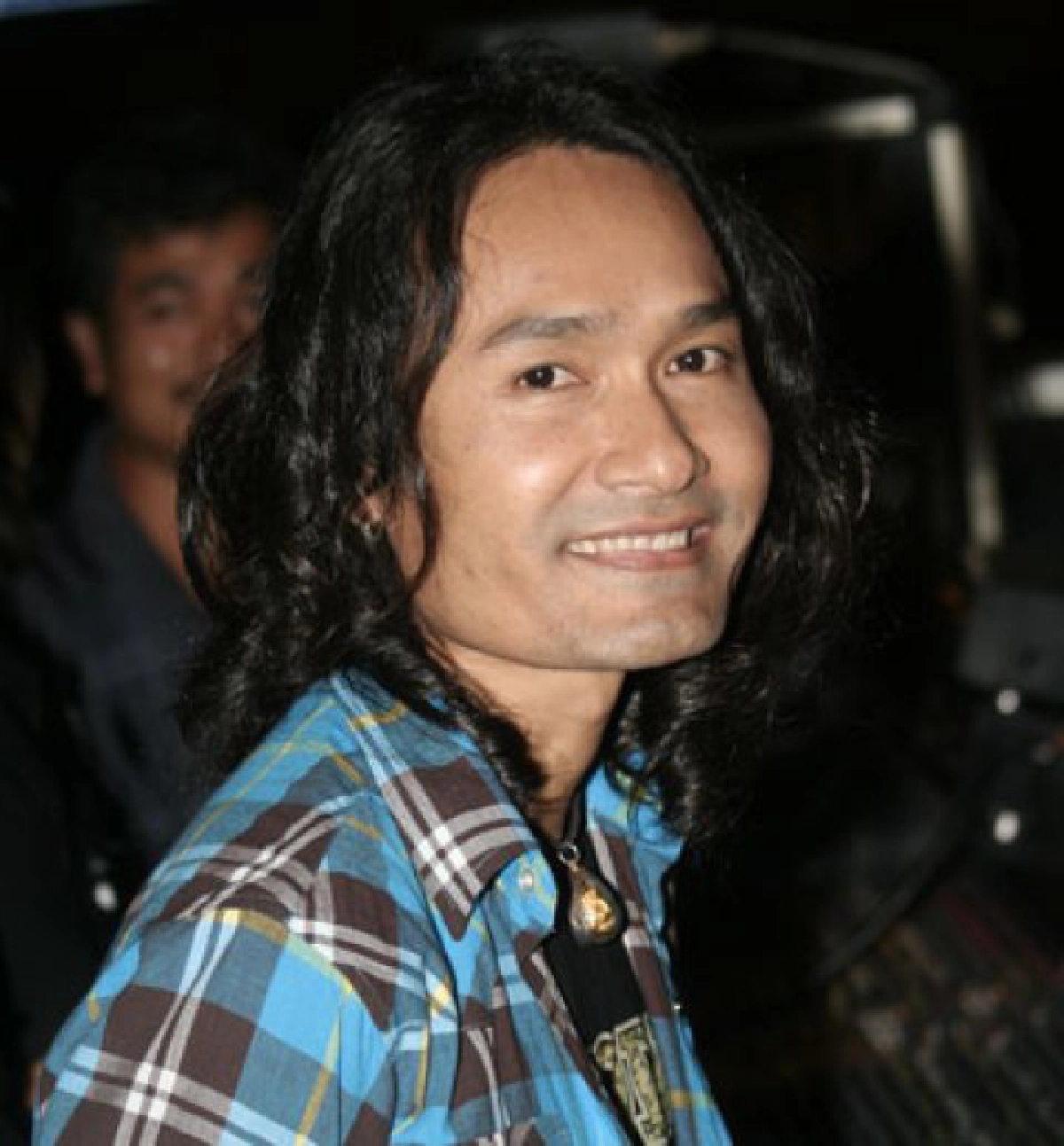 พจน์ วอนคนเพลงปรับสมอง
มีจุดยืนอย่ารับใช้ทุนเกินงาม พจน์ วอนคนเพลงปรับสมอง
มีจุดยืนอย่ารับใช้ทุนเกินงาม