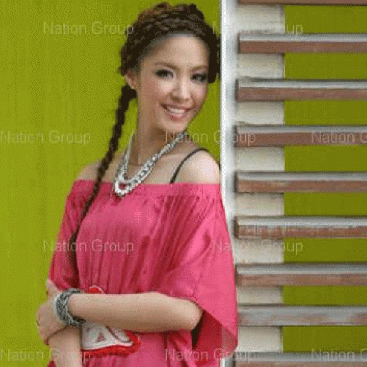 สุดงง"น้ำชา"นางเอก"พิมมาลา"ปัดใช้เส้น"นิ่ม สี สุดงง"น้ำชา"นางเอก"พิมมาลา"ปัดใช้เส้น"นิ่ม สี