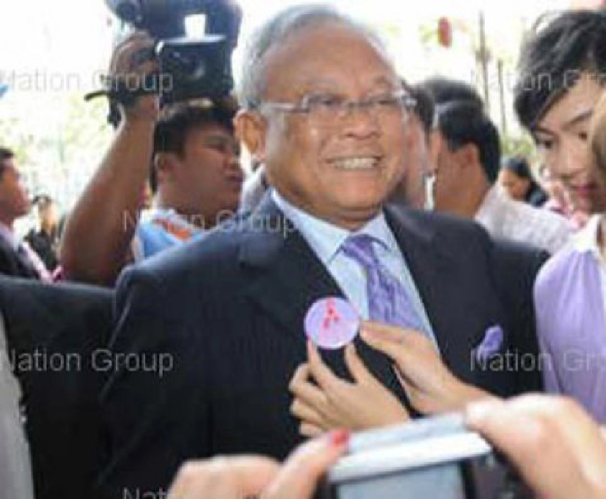 'เทือก'เชื่อไทย-เขมรยังเจรจากันได้ 'เทือก'เชื่อไทย-เขมรยังเจรจากันได้