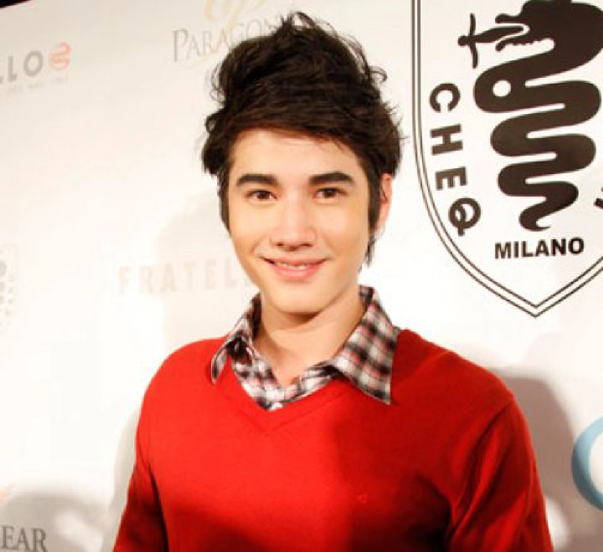 เม้าท์นอกจอ (เสาร์ที่ 12 กุมภาพันธ์ 2554) เม้าท์นอกจอ (เสาร์ที่ 12 กุมภาพันธ์ 2554)