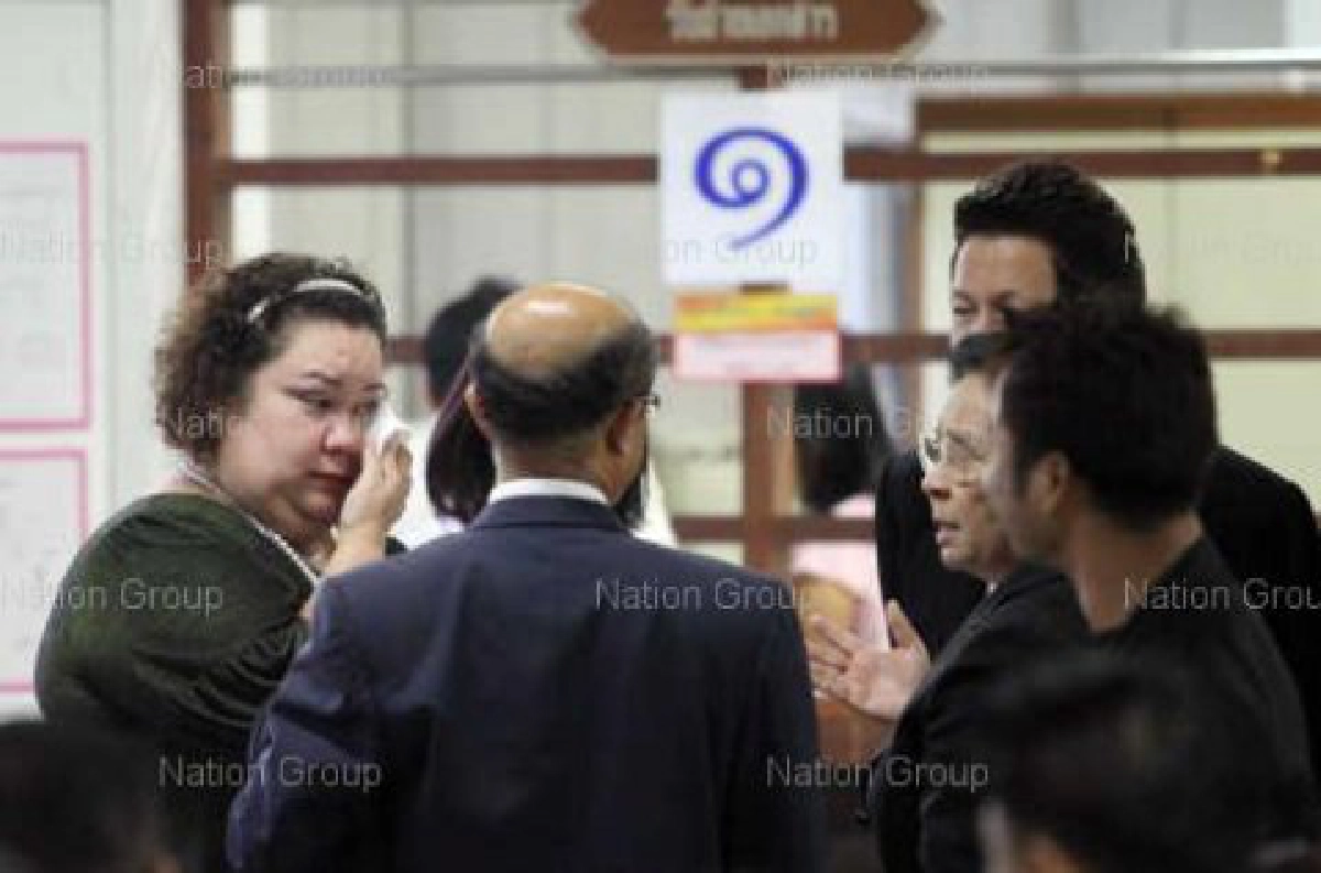 "ปล่อยแดง"แฝงปรองดอง "ปล่อยแดง"แฝงปรองดอง