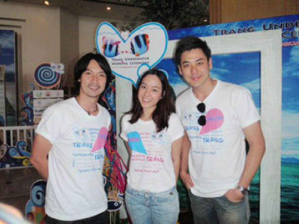 ไฮไลท์ทีวี (ศุกร์ที่ 25 กุมภาพันธ์ 2554)
ไฮไลท์ทีวี (ศุกร์ที่ 25 กุมภาพันธ์ 2554)