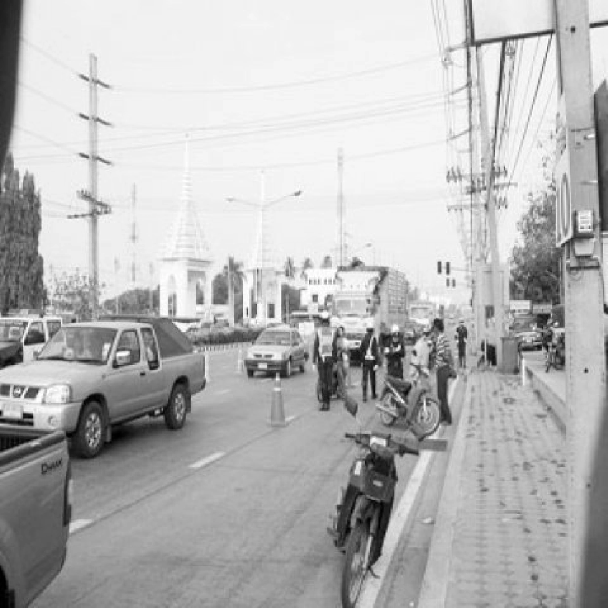 จ้องจับ...ปรับตามเป้า จ้องจับ...ปรับตามเป้า
