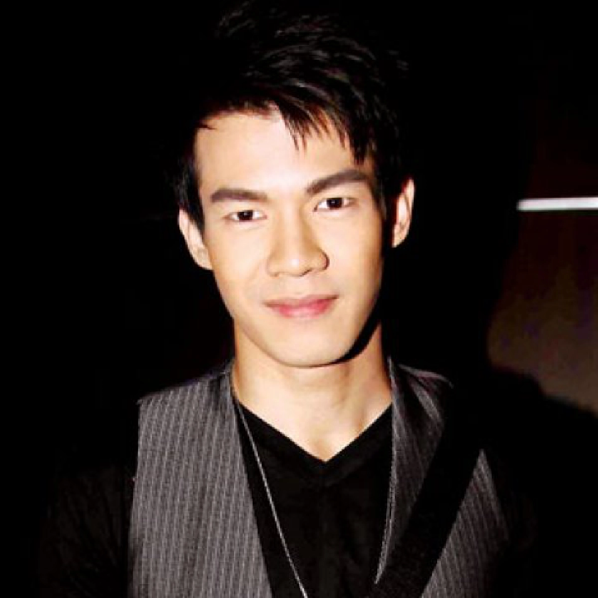 'ภูมิ'รับขอคืนดี'แอร์'ลุ้นสัมพันธ์คืบหน้า 'ภูมิ'รับขอคืนดี'แอร์'ลุ้นสัมพันธ์คืบหน้า