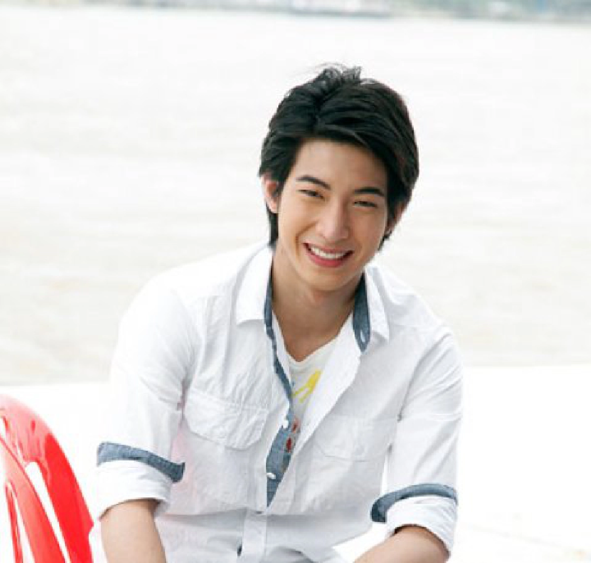 เม้าท์นอกจอ (อังคารที่ 8 มีนาคม 2554)
เม้าท์นอกจอ (อังคารที่ 8 มีนาคม 2554)