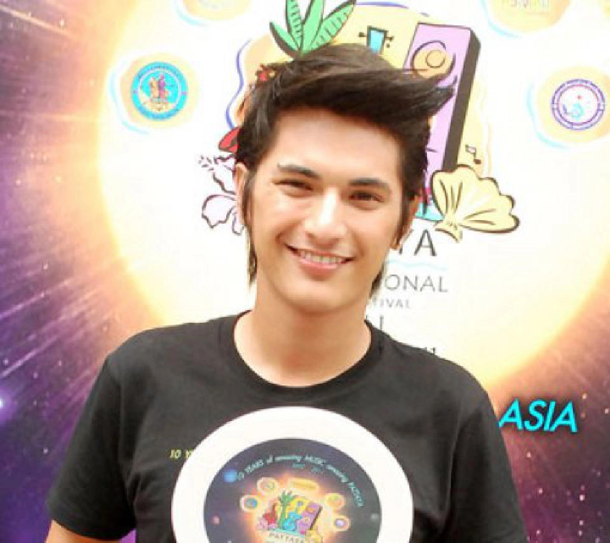 "เรน-จอห์นนี่ จูเนียร์" นำทัพศิลปินไทย-เทศ
ฉลอง 10 ปี พัทยา มิวสิก เฟสติวัล
"เรน-จอห์นนี่ จูเนียร์" นำทัพศิลปินไทย-เทศ
ฉลอง 10 ปี พัทยา มิวสิก เฟสติวัล