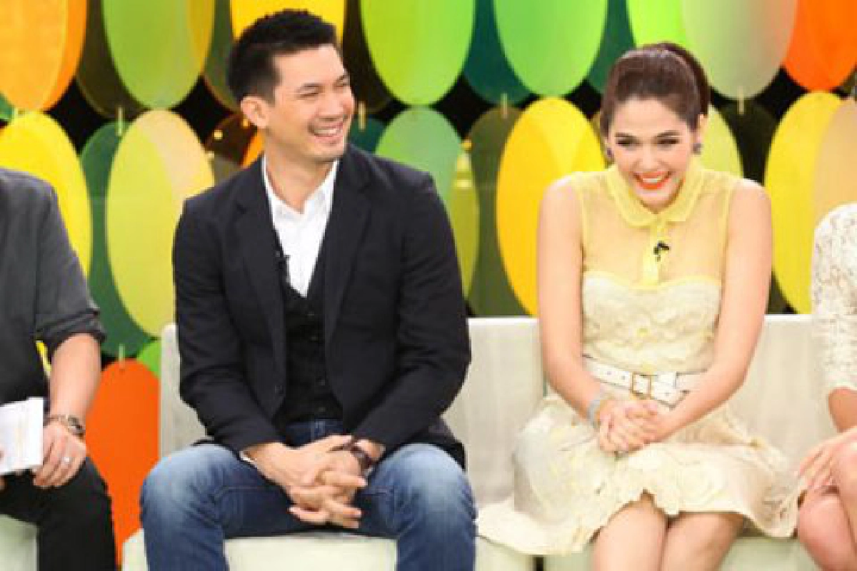 ไฮไลท์ทีวี (พุธที่ 9 มีนาคม 2554)
ไฮไลท์ทีวี (พุธที่ 9 มีนาคม 2554)