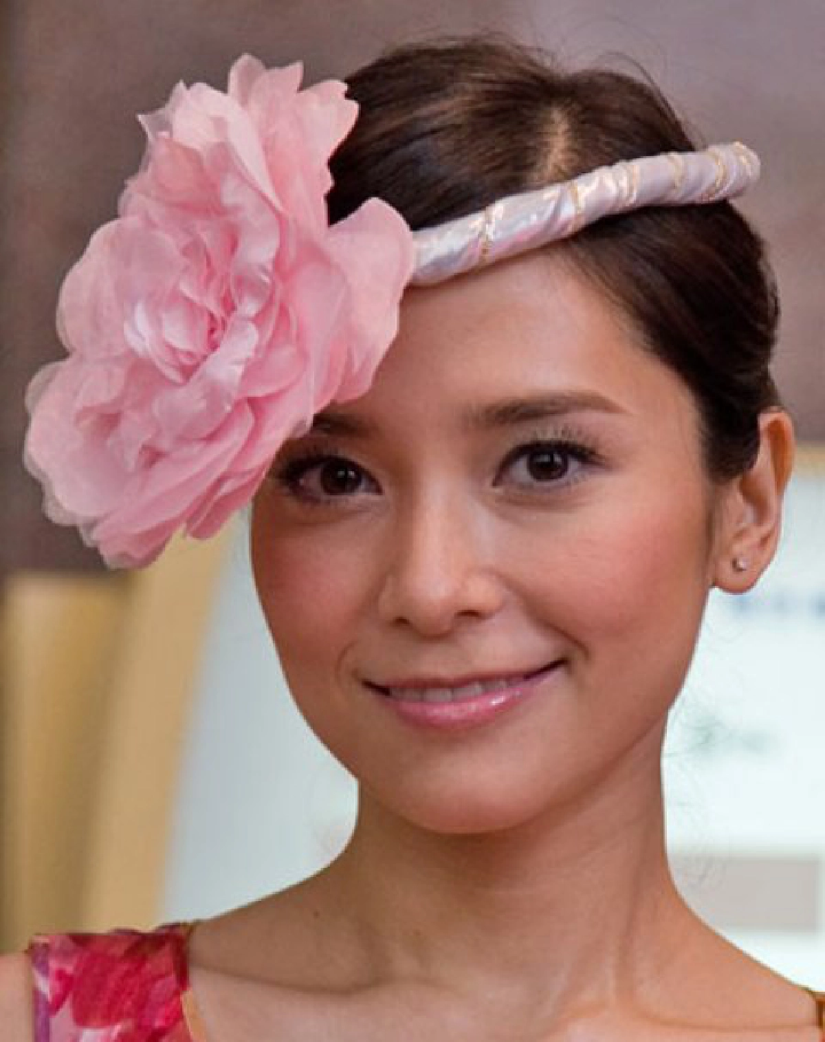 ซุบซิบเอเชีย (เสาร์ที่ 12 มีนาคม 2554) ซุบซิบเอเชีย (เสาร์ที่ 12 มีนาคม 2554)