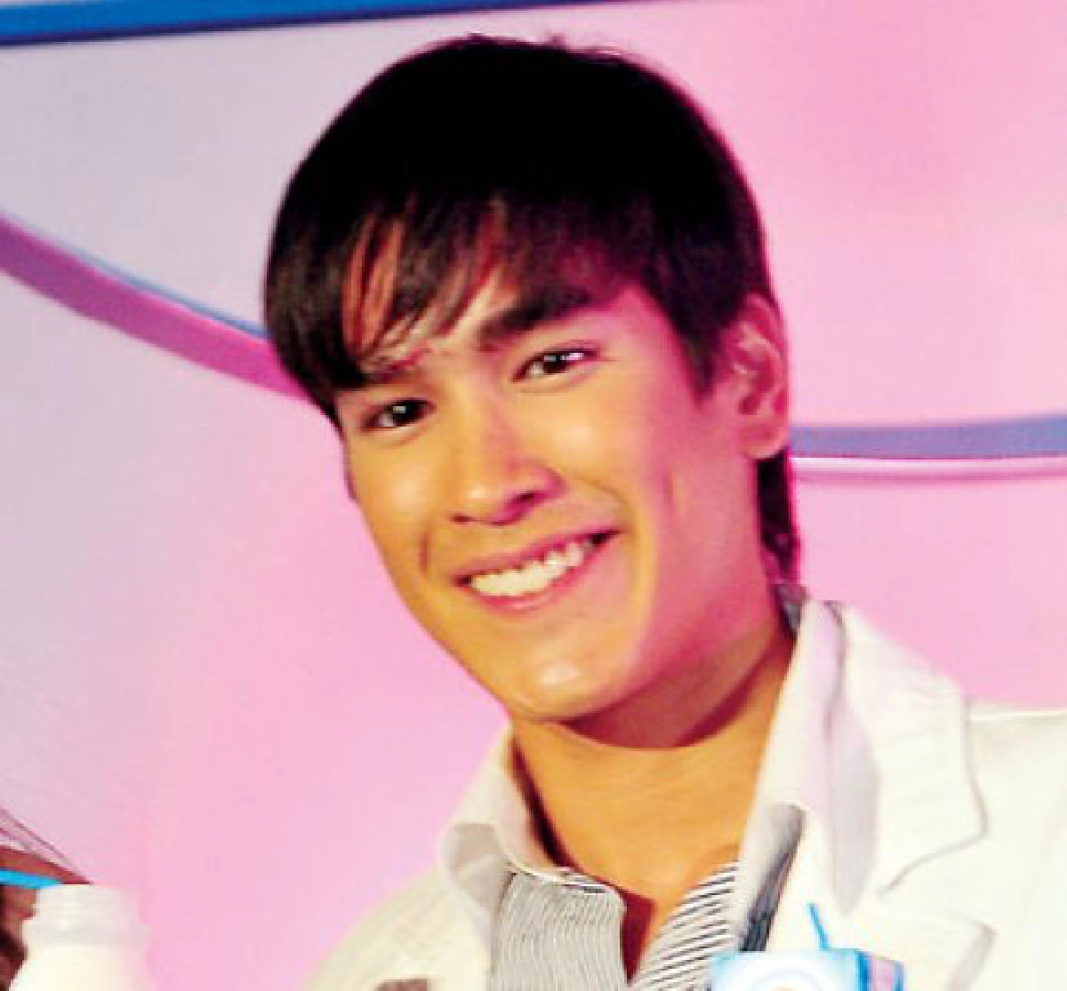 เม้าท์นอกจอ (จันทร์ที่ 21 มีนาคม 2554)
เม้าท์นอกจอ (จันทร์ที่ 21 มีนาคม 2554)