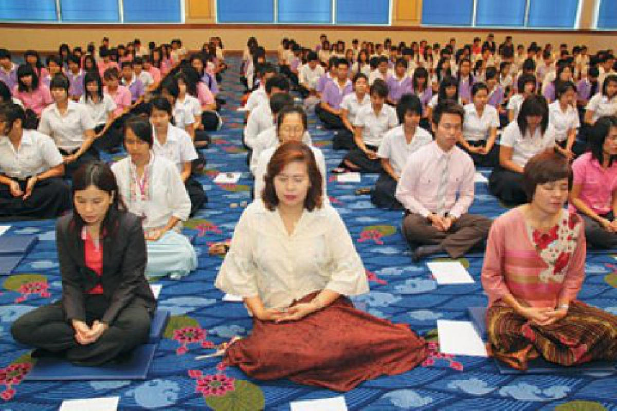 เยือนถิ่นเรือนธรรม - วัดเทวราชกุญชร
สำนักปฏิบัติธรรมเฉลิมพระเกียรติดีเด่น ปี ๒๕๕๒
เยือนถิ่นเรือนธรรม - วัดเทวราชกุญชร
สำนักปฏิบัติธรรมเฉลิมพระเกียรติดีเด่น ปี ๒๕๕๒