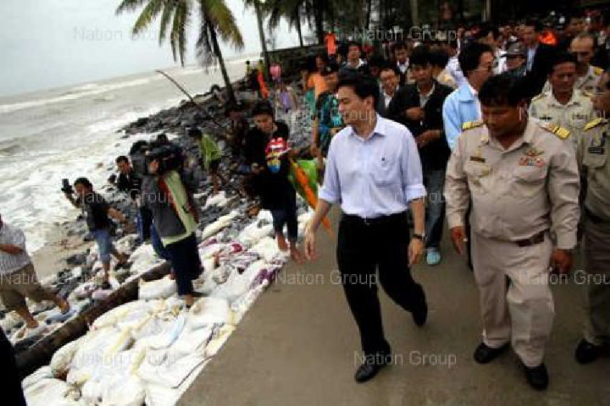 มาร์คเยี่ยมแหลมตะลุมพุกเตือนดินถล่ม มาร์คเยี่ยมแหลมตะลุมพุกเตือนดินถล่ม